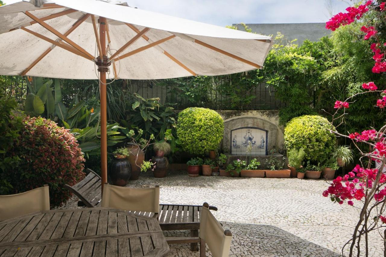 Garden Mansion in Historic Centre 4 by Lisbonne Collection 1