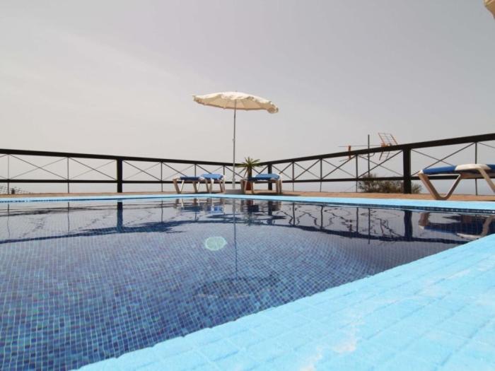 Cercado Del Medio, Chalet Con Piscina Privada 2