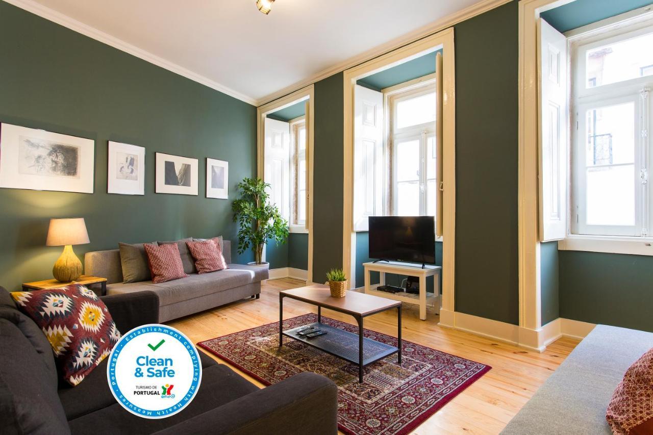 Gloria by Central Hill Apartments