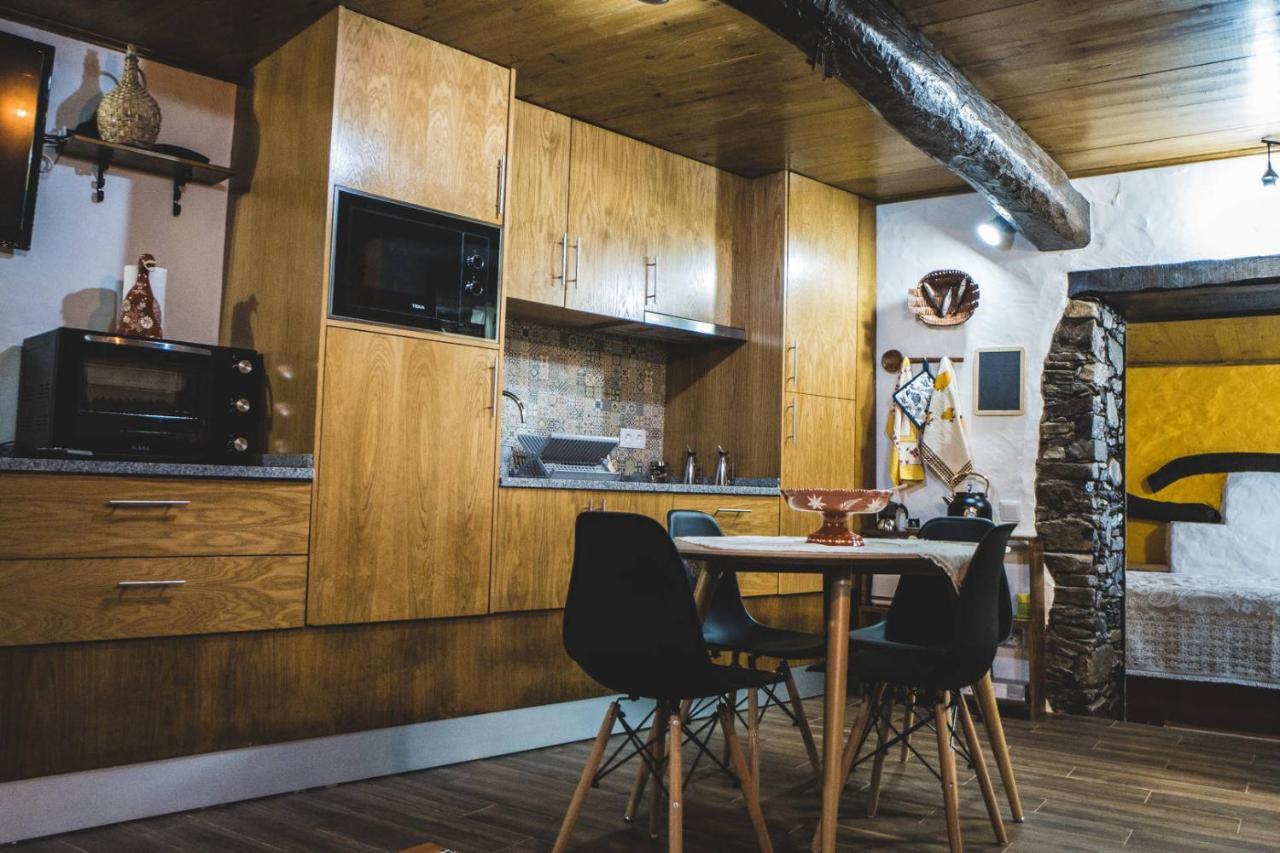 Montanhas Do Xisto - Casa Da Parreira 1