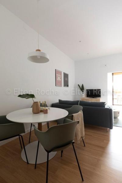 Cozy & Central Apartment 1