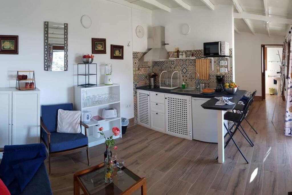 Minicasa 2 En Arico Viejo Con Fibra Optica