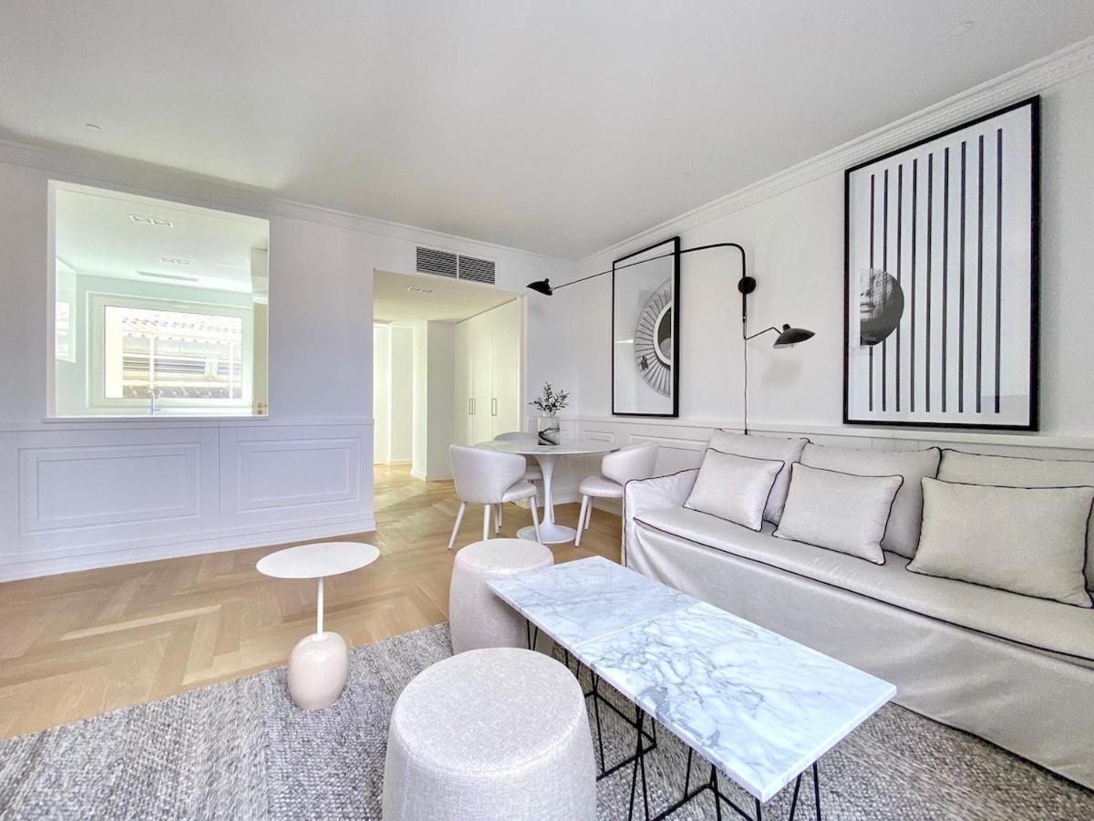 Boulevard Dream by Innkeeper 2