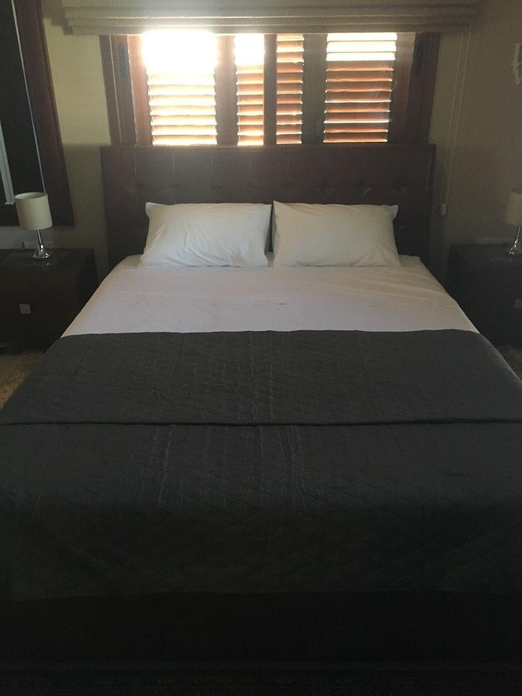 Inviting 3-Bed Villa in Kayalar 1