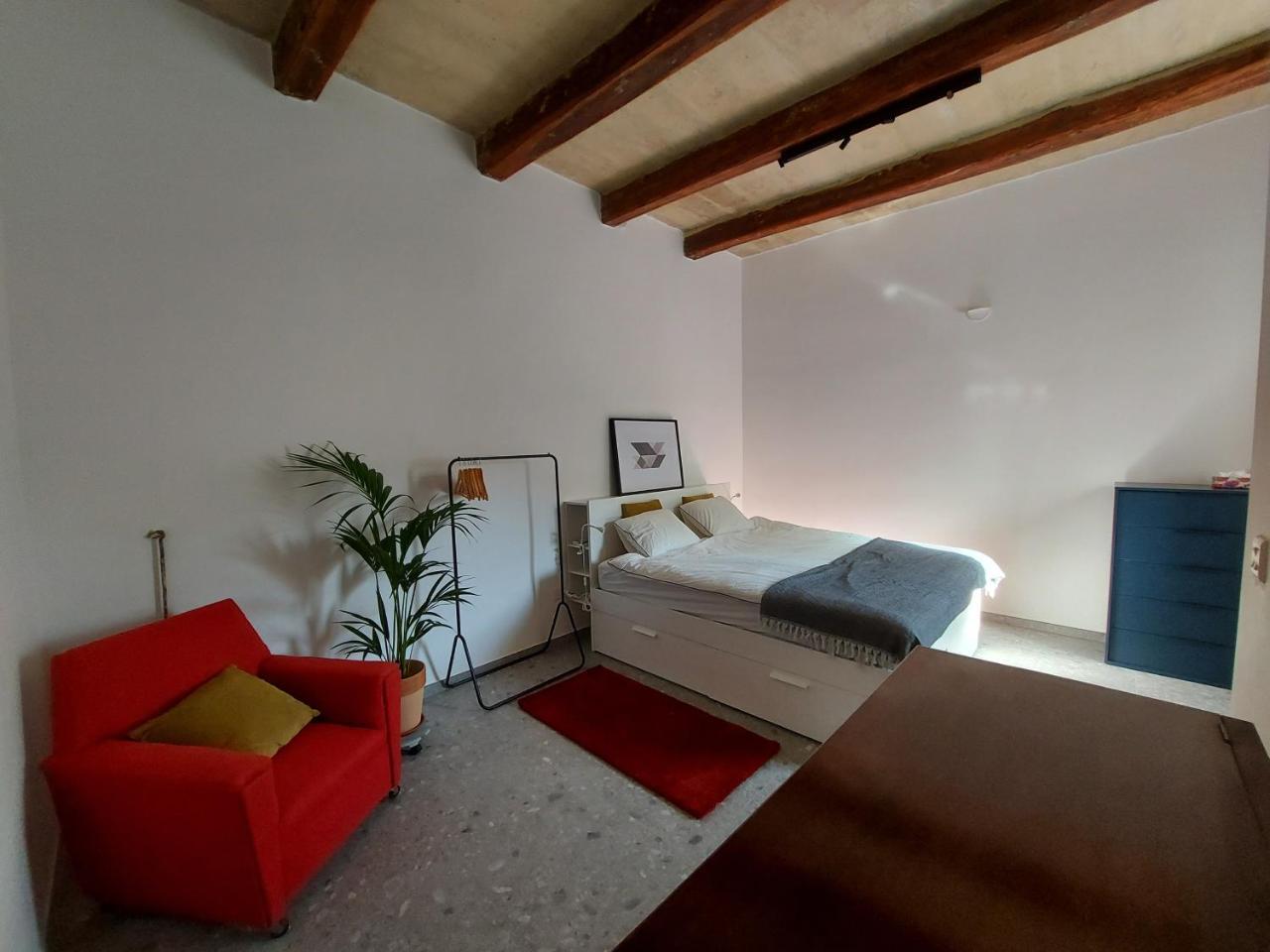 Gunlayer Apartments - Flat 3 (Adults Only)