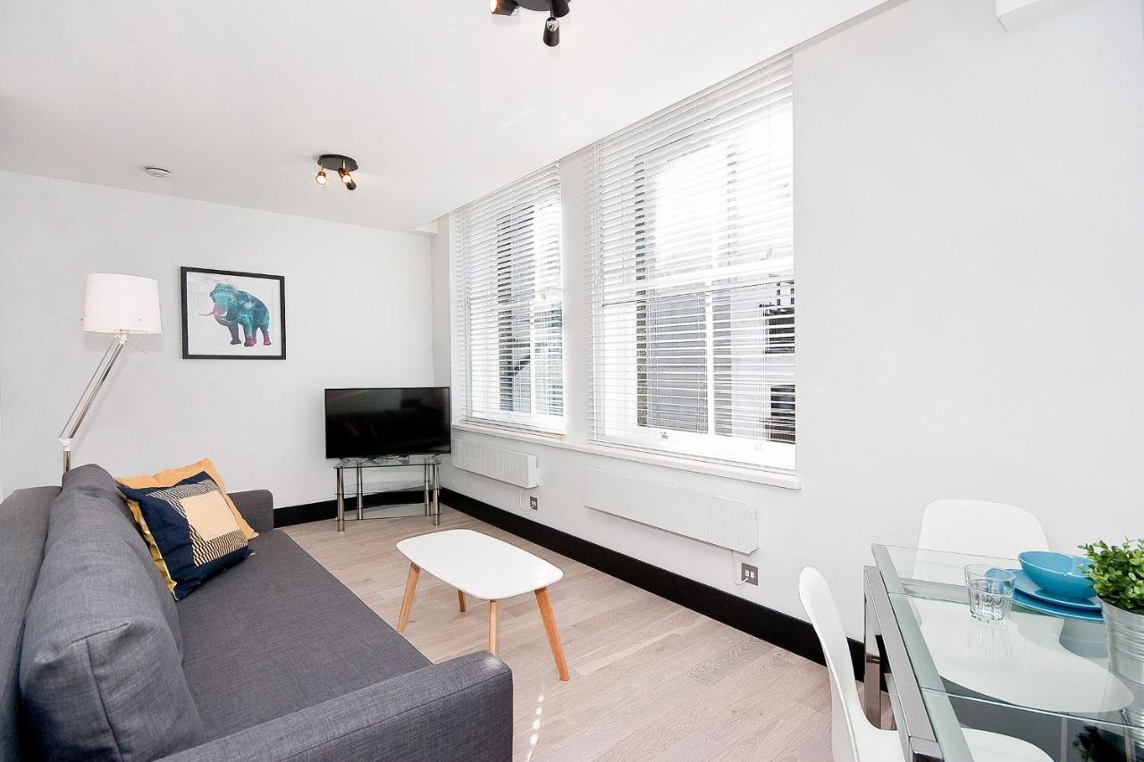 Heinze Flat 402 - One Bedroom Fourth Floor Flat by City Living London 1
