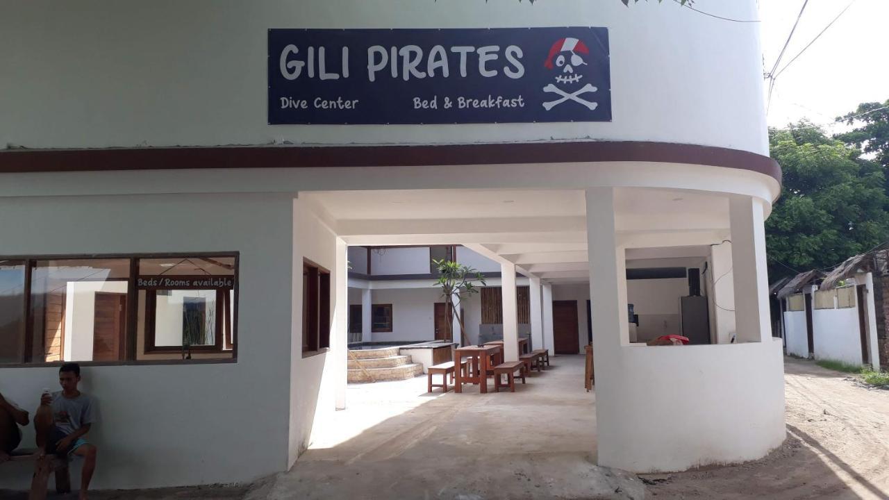 Gili Pirates