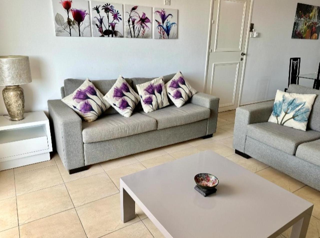 Stunning Spacious 2-Bed Apartment in Liopetri 1