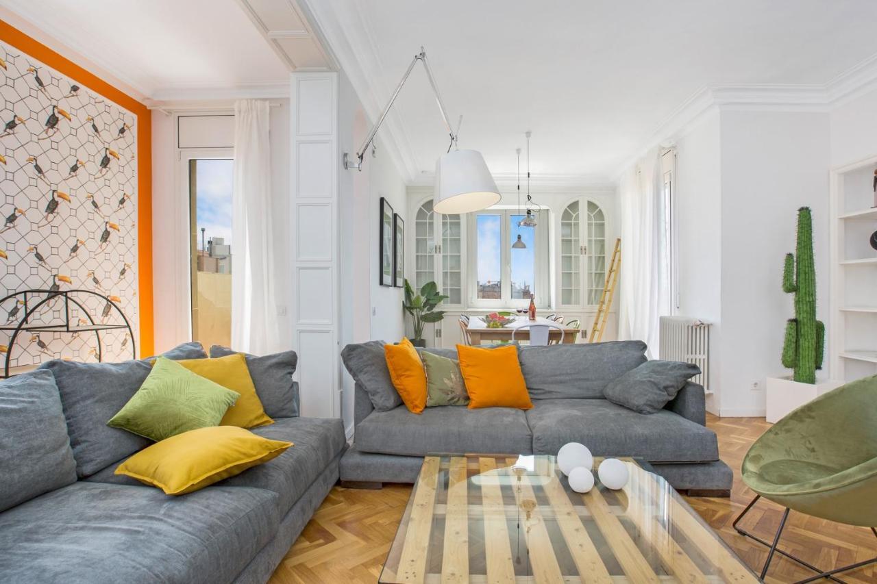 Stay U-Nique Apartments Roger Lluria 1