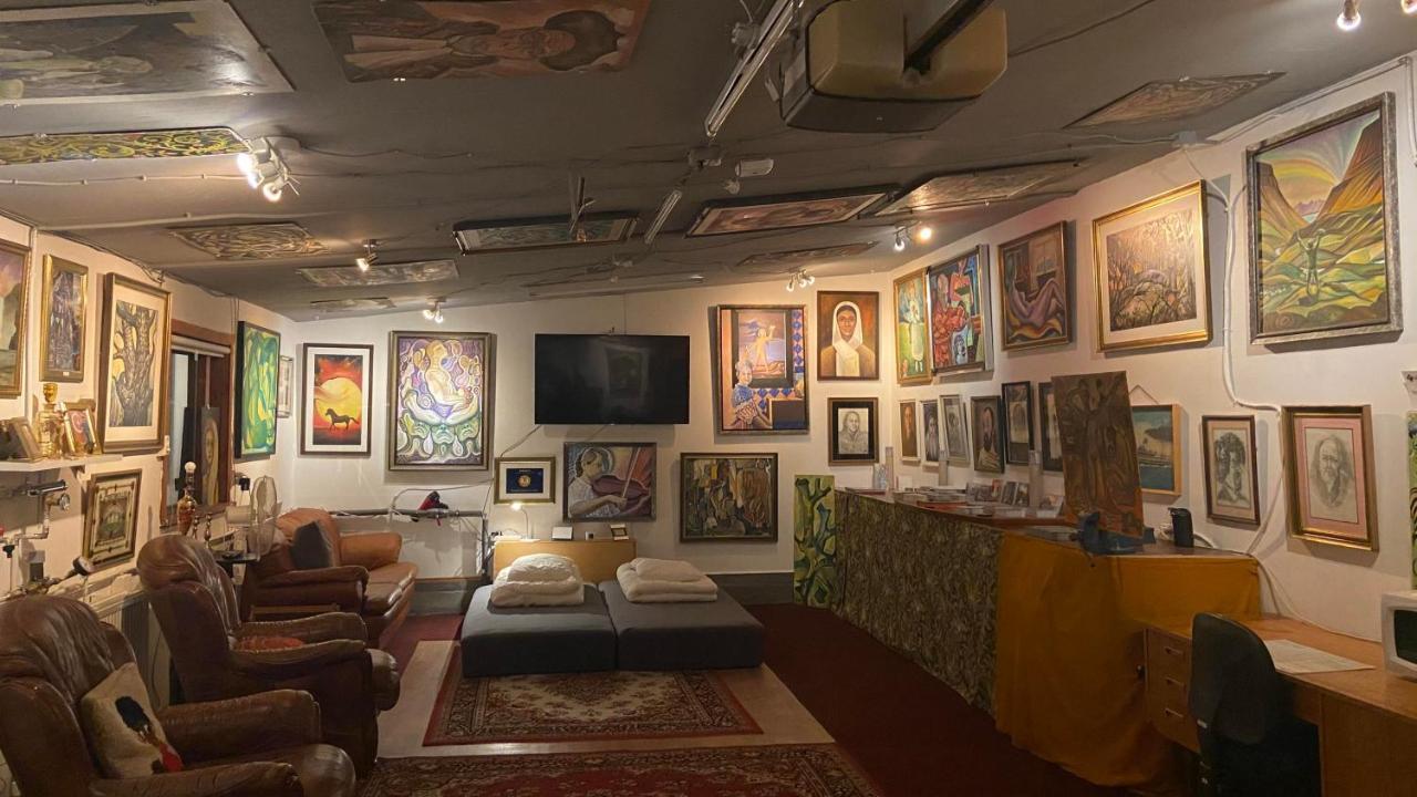 Brimarsbru Sleep Inn-Art Gallery