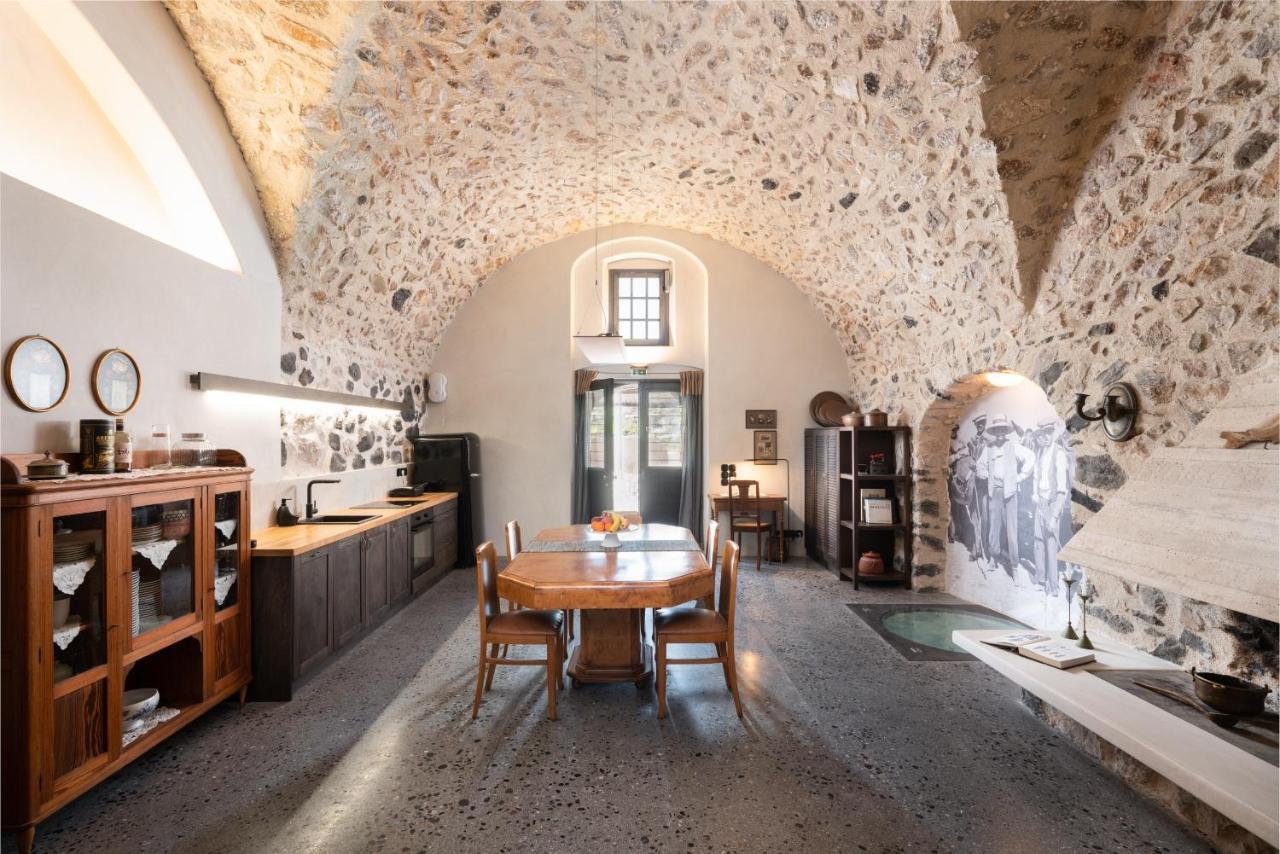 Canava Villas #2 in Santorini Private Pool 2