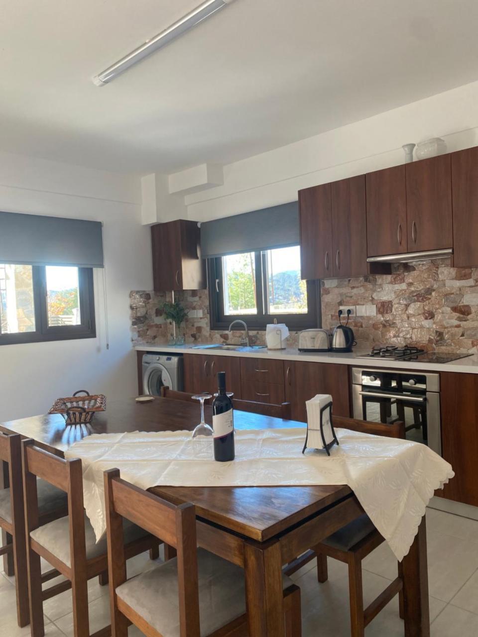 Diamond Stone Wooden Guest House 2