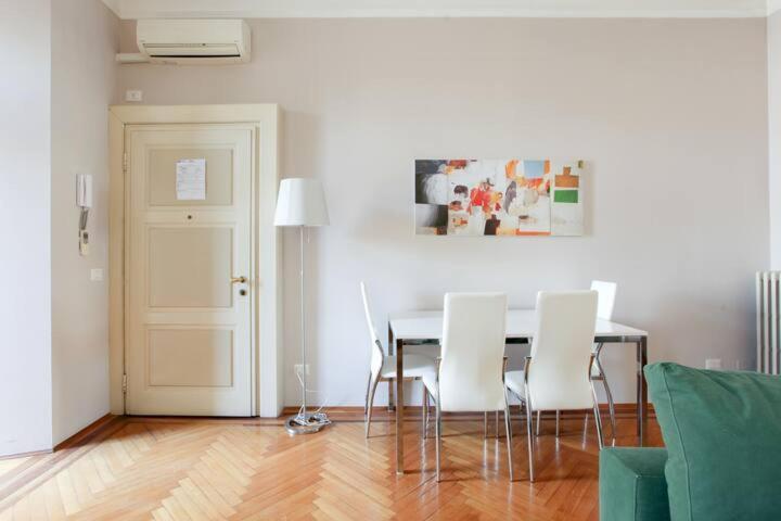 Prestigioso Appartamento in Via Della Spiga 1