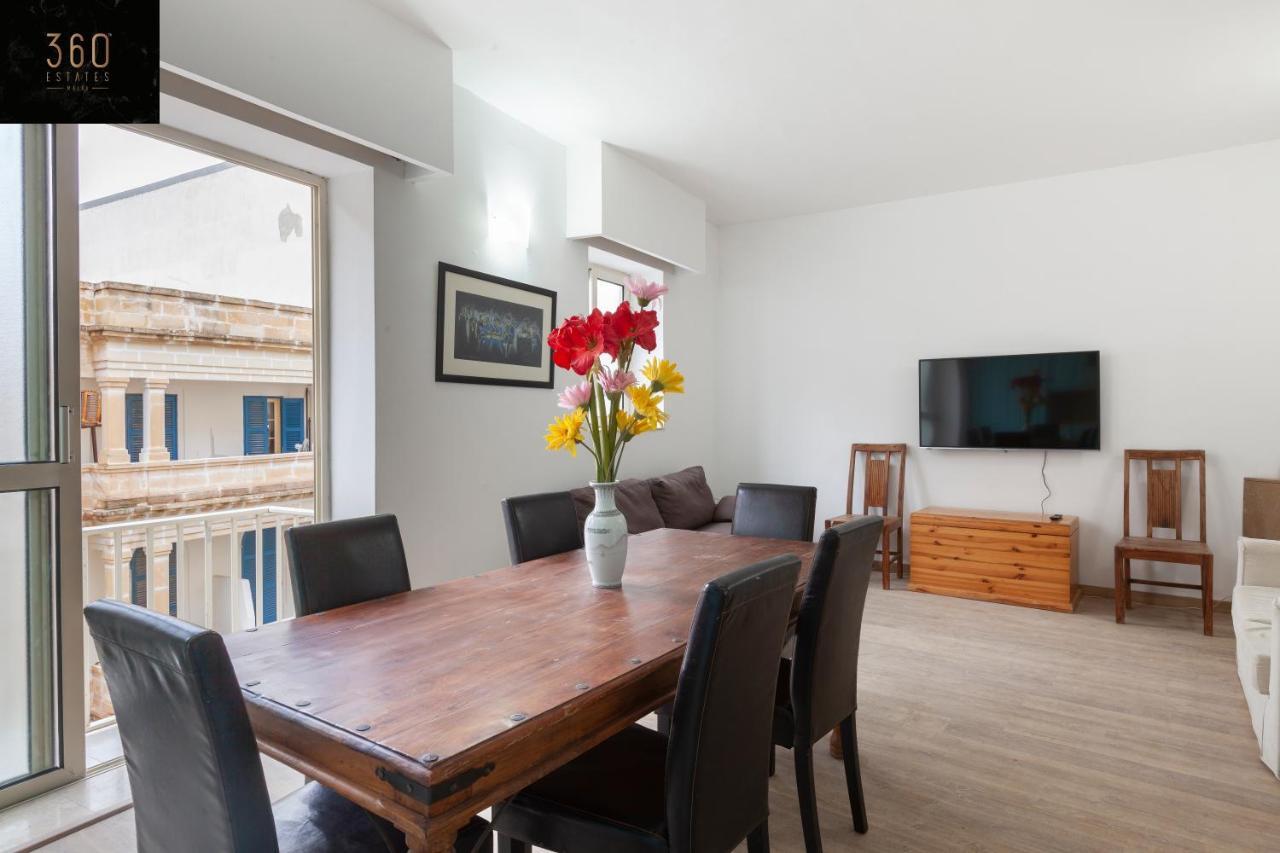 Spacious Apt with Table Soccer Just Off Promenade by 360 Estates