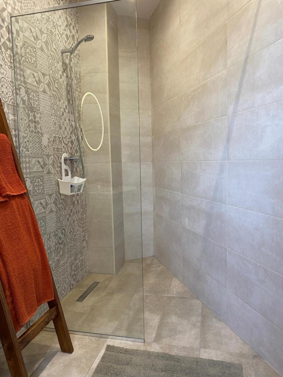 Ta Serafina Studio Apartment with Loft 2