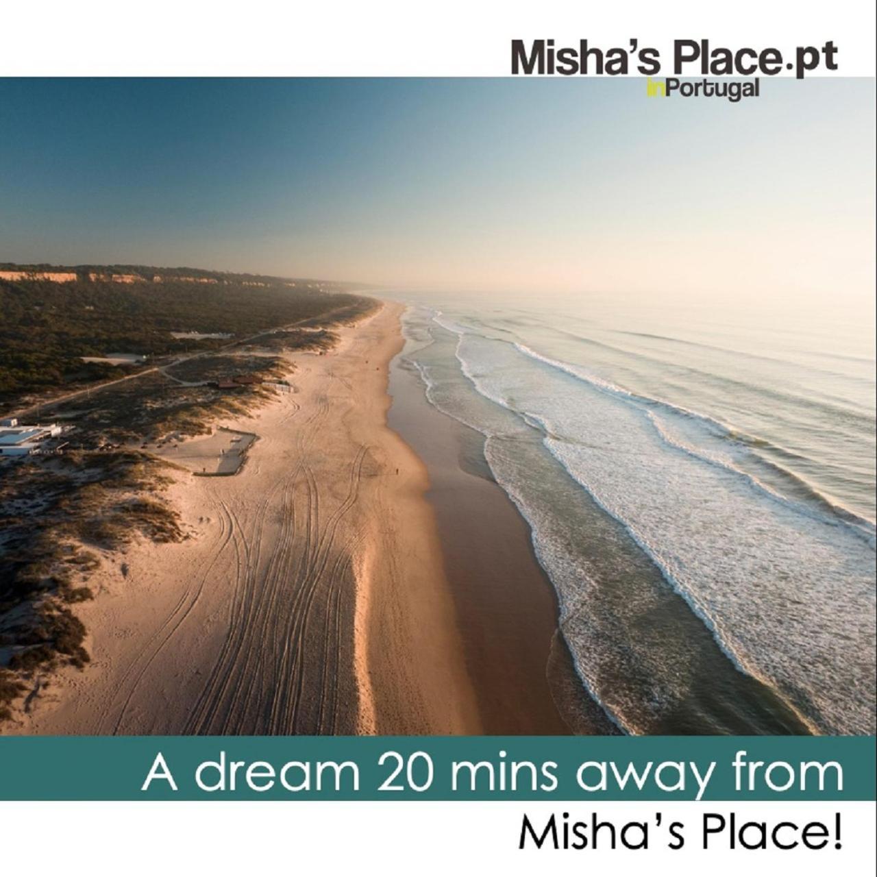 Her Majesty at Liberdade Avenue Cr1e 1