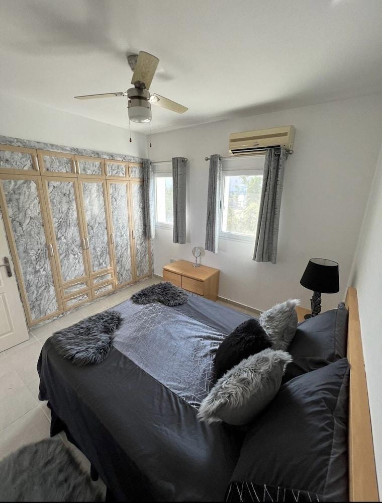 Slimline Retreat Penthouse 2