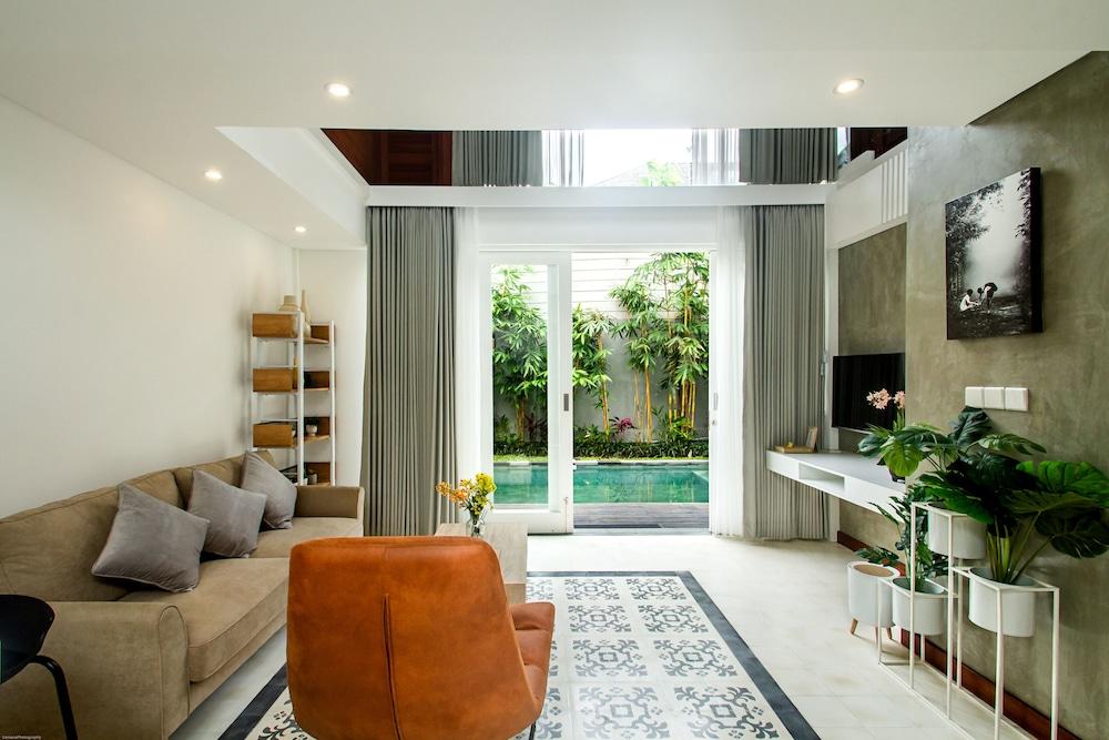 Kanhara Villas by Pramana Villas