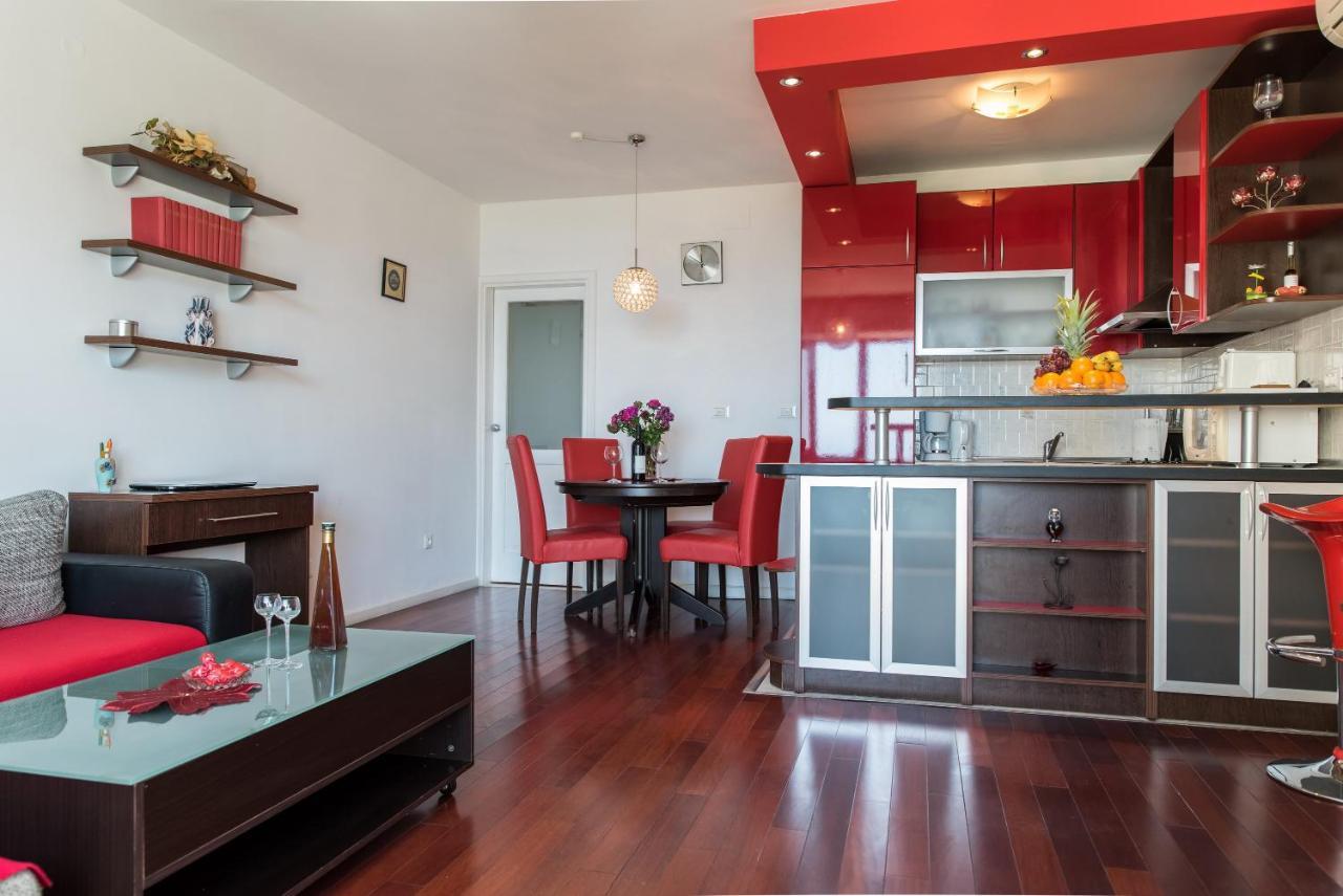 De Luxe Apartment Mediteran 3**** 2