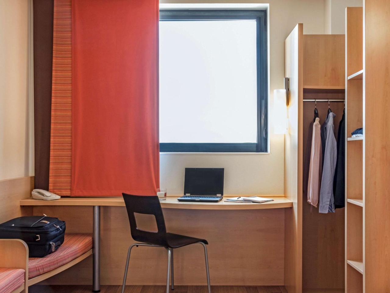 Ibis Barcelona Ripollet 2