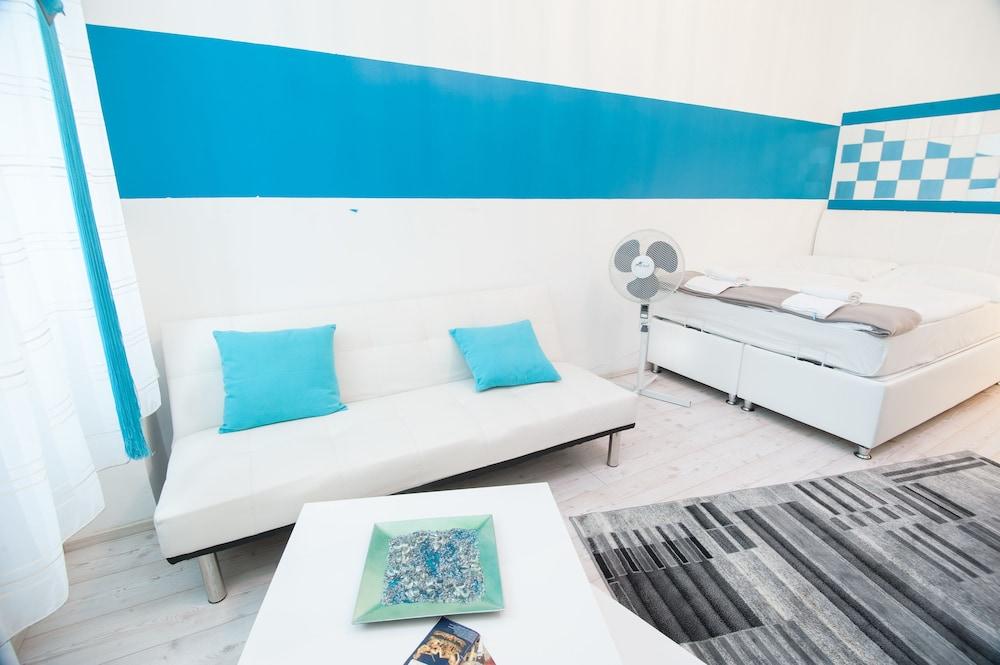 Royal Resort Apartments Westbahnhof 1