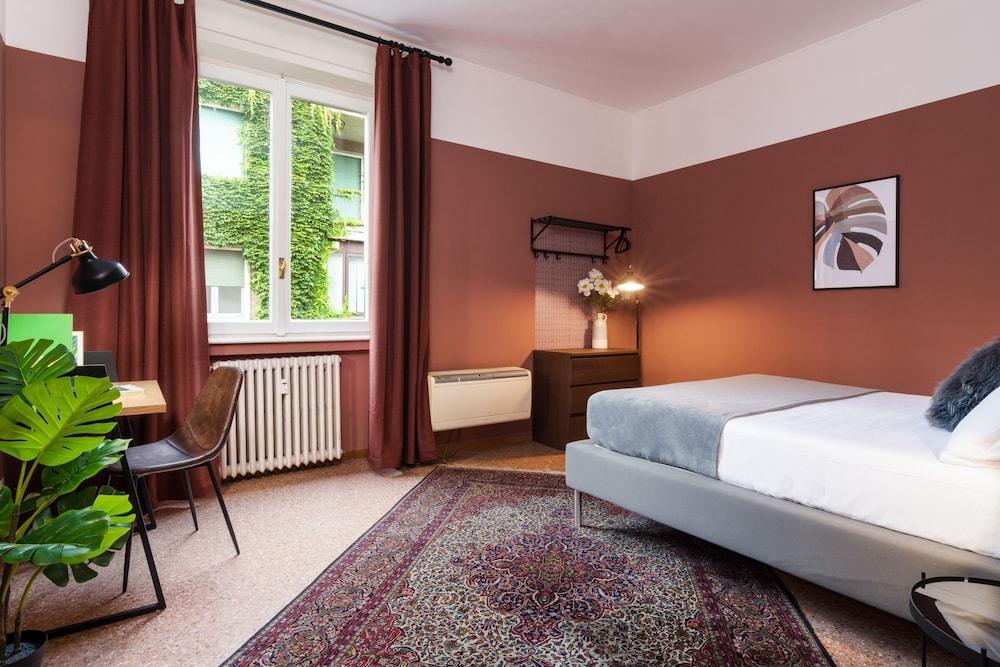 2 Bedrooms Apartment in the City Center 2