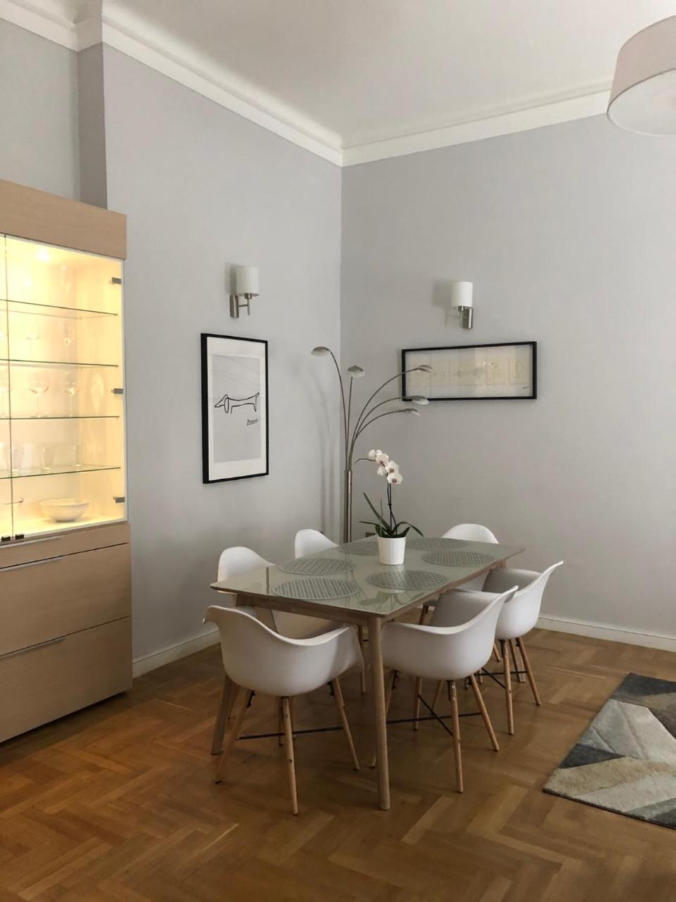 Supreme City Center Apartment 2