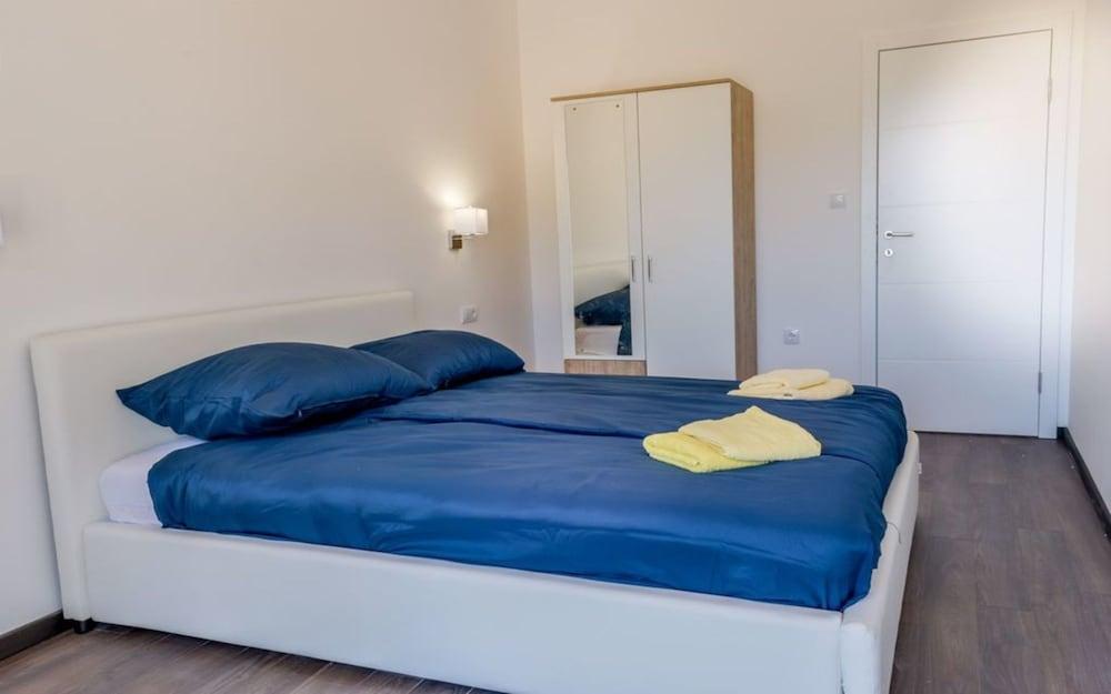 Dubrovnik Sea Views 1