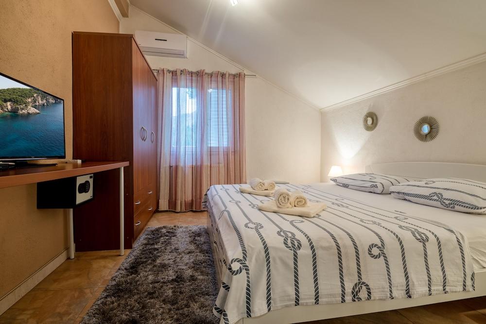 Villa Luciana Residence 1