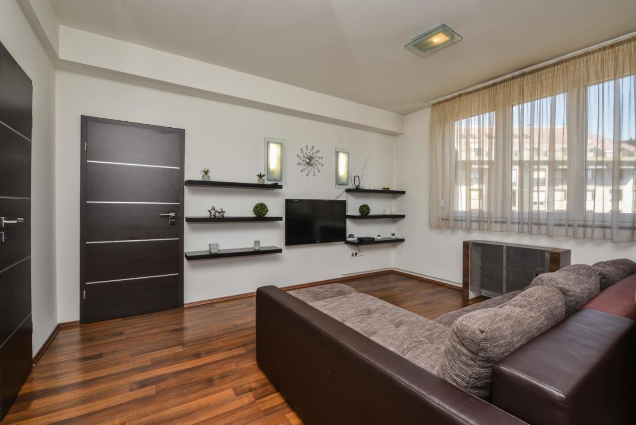 Castle Apartment with Panoramic Balcony 1