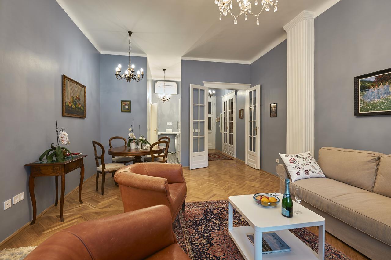 Schieszl Apartments 1 1