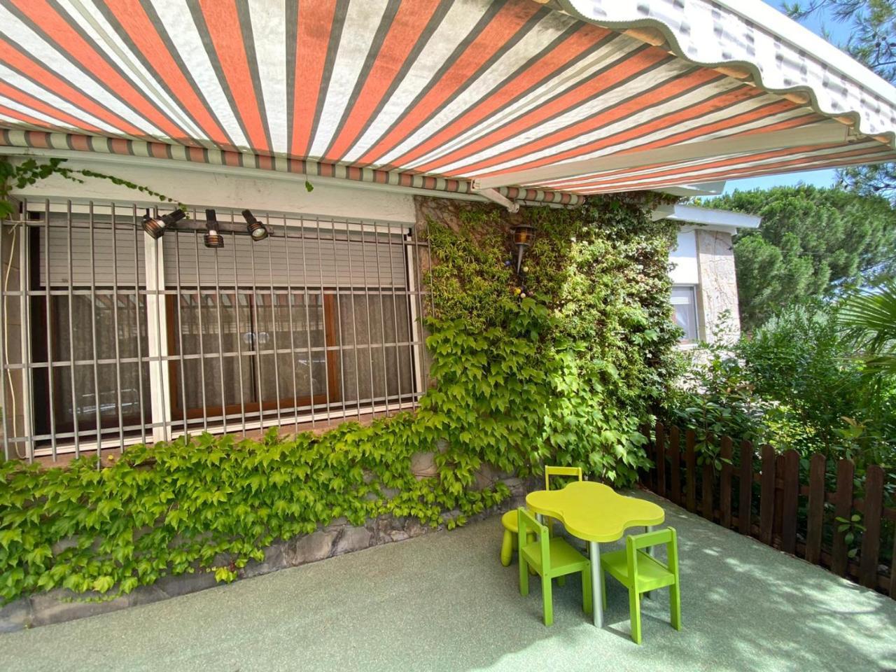 Casa Familiar Con Piscina 2