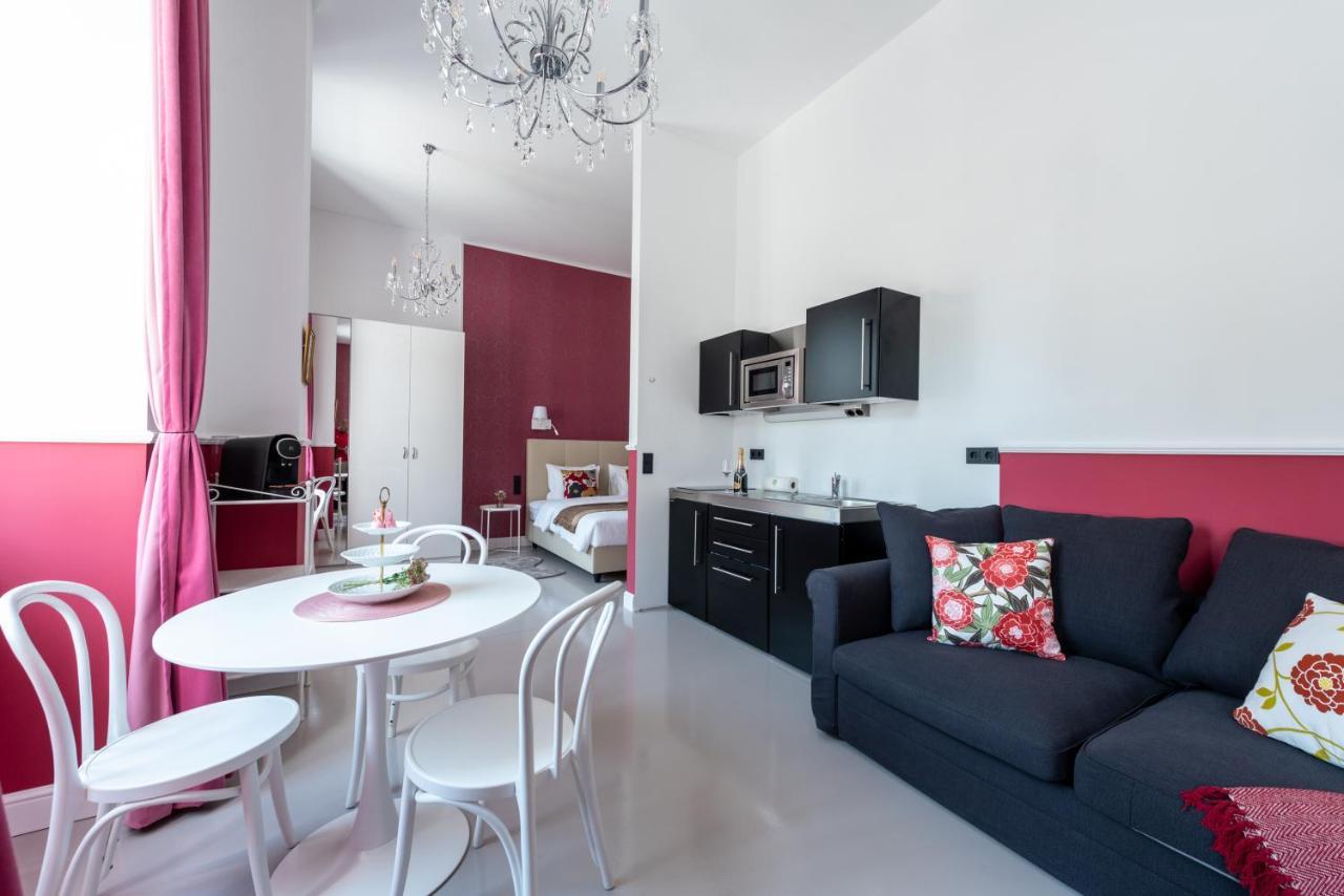 Prinz Eugen Studio at Belvedere by Hm 1