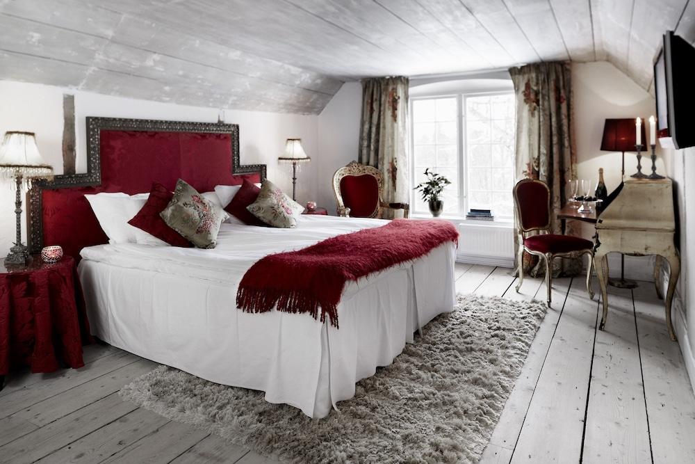 Gorvalns Slott (Adults only)