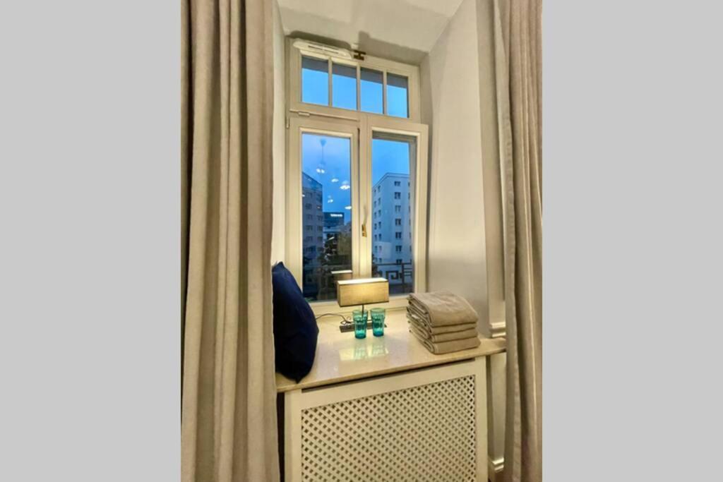 Decor Metro Wifi 300 Mbs 65tv Netflix Hbo 2