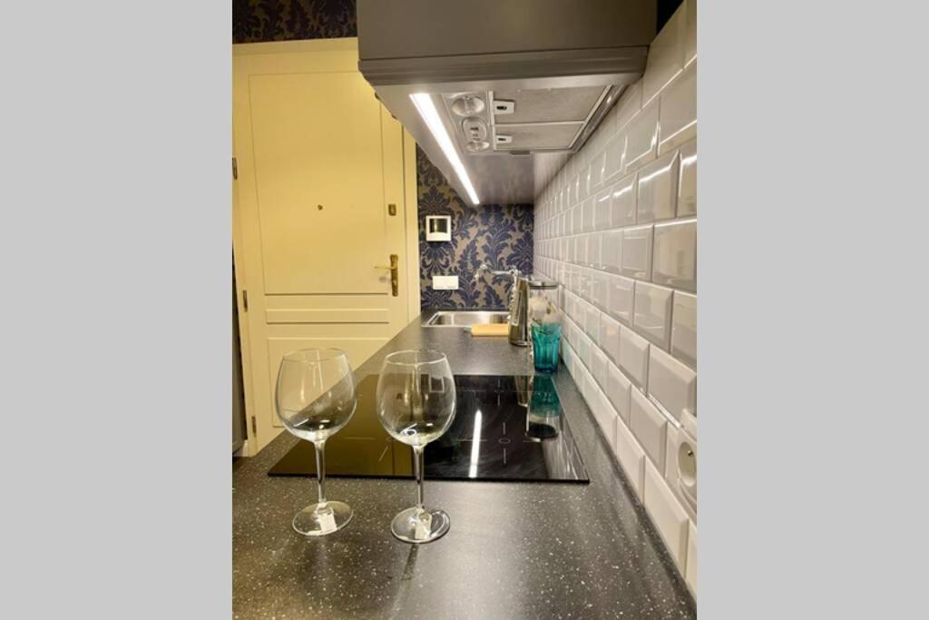 Decor Metro Wifi 300 Mbs 65tv Netflix Hbo 1