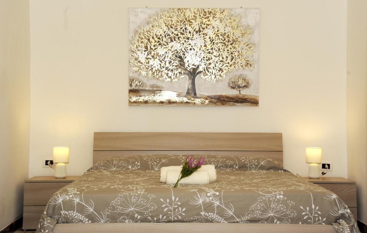 Lovely Piazza Santa Maria Apartment 2