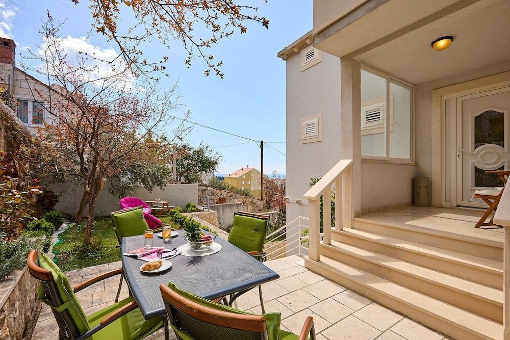 Apartment Harmony - Parking