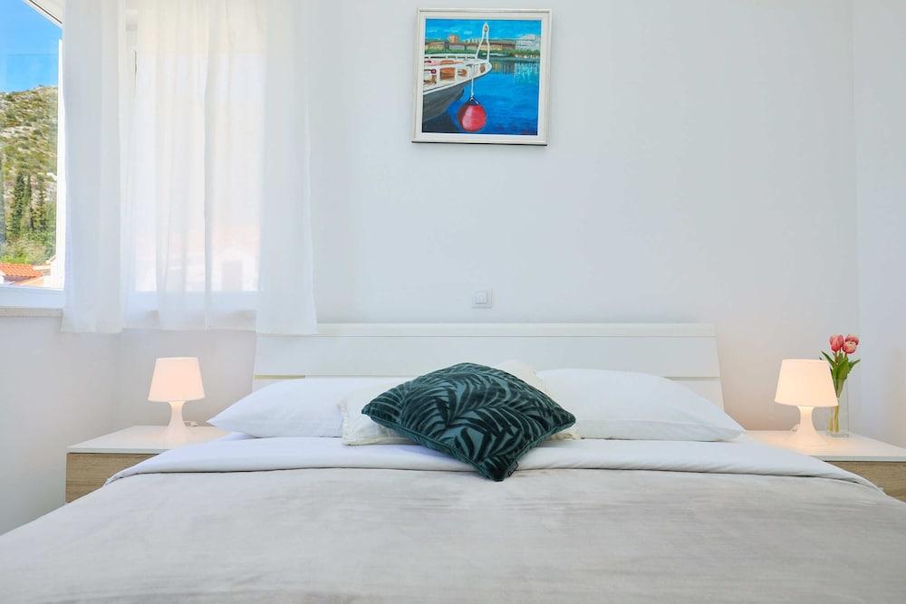 Blue Bay Apartment 1