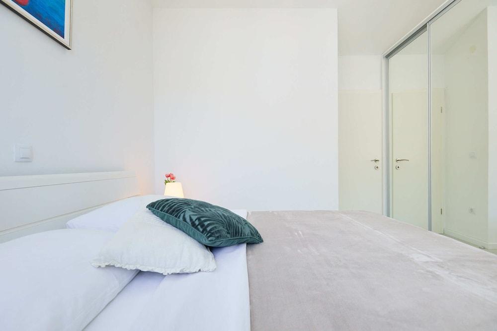 Blue Bay Apartment 2