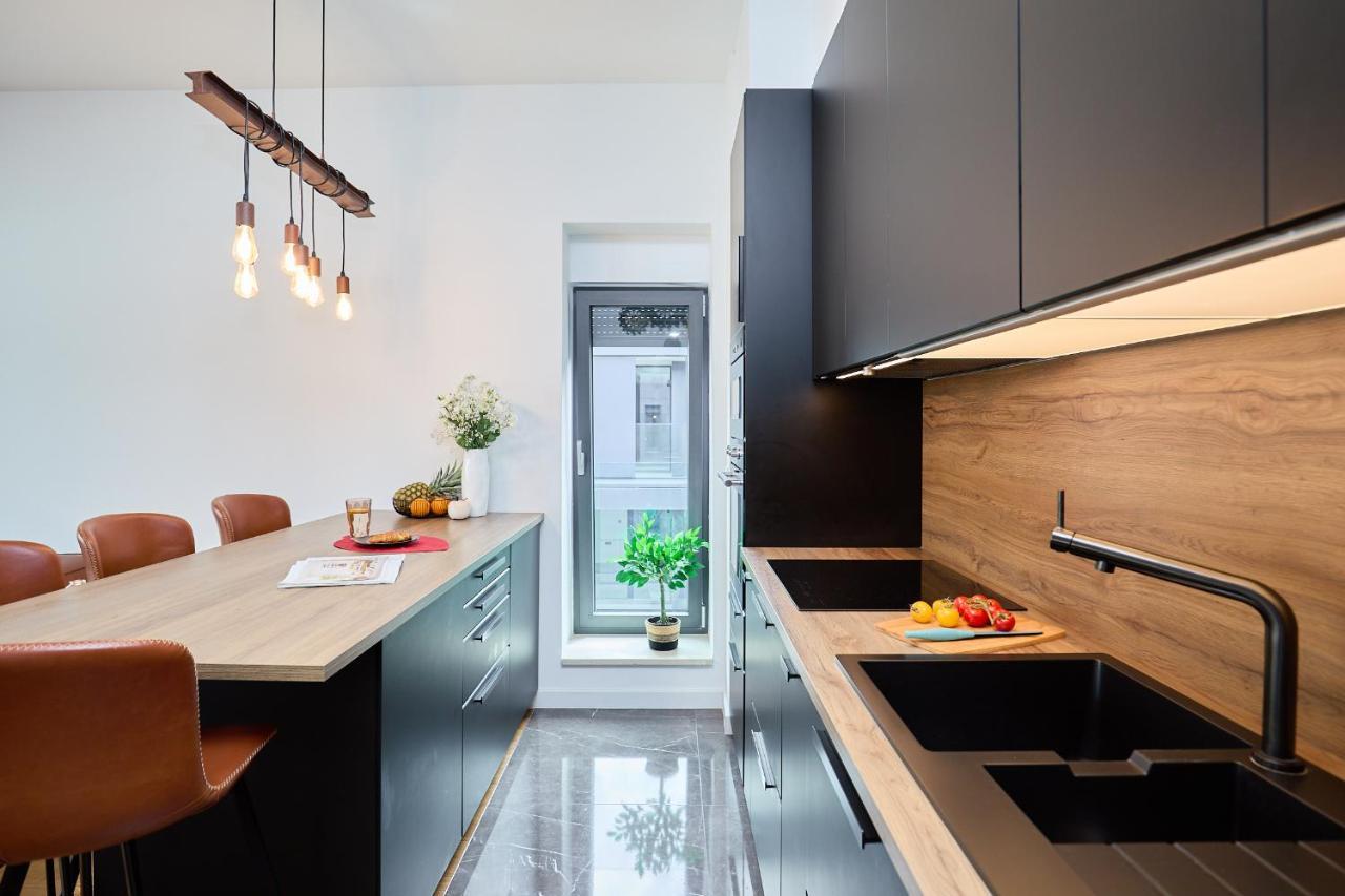 Hedera Estate, Hedera A15 2