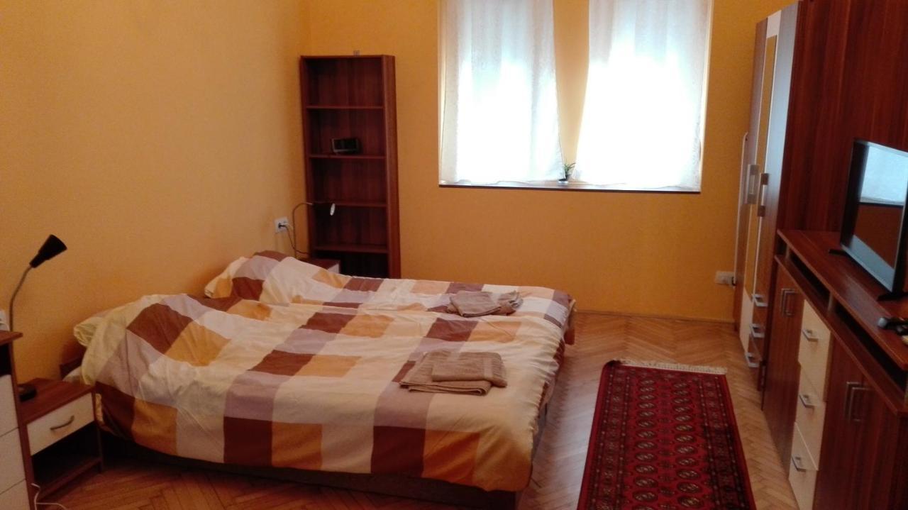 Cute Apartment Close To the Center (Adults Only) 2