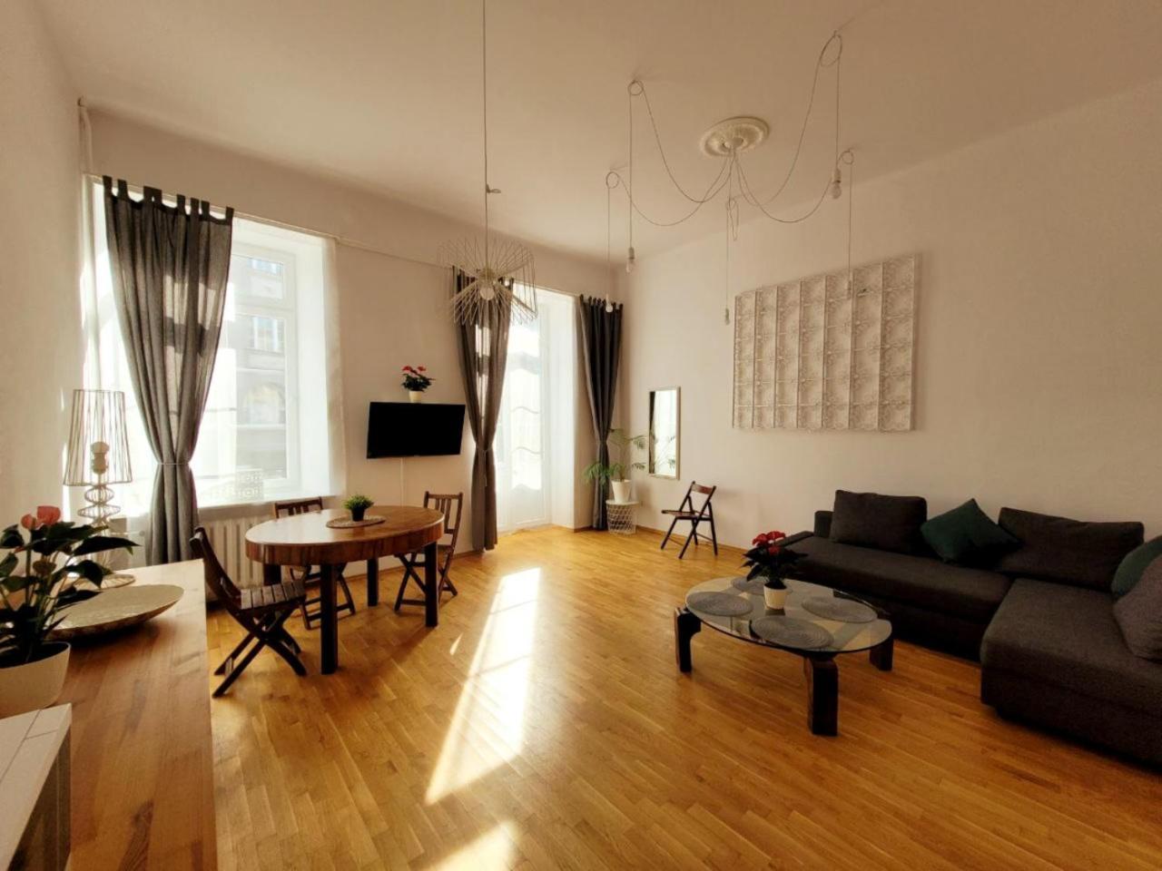 Przytulne Apartamenty W Centrum Warszawy 1