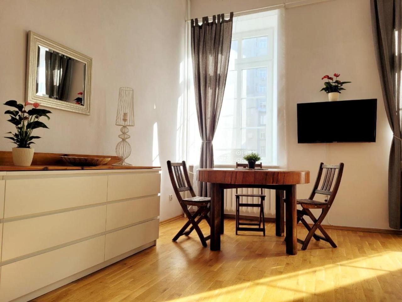 Przytulne Apartamenty W Centrum Warszawy