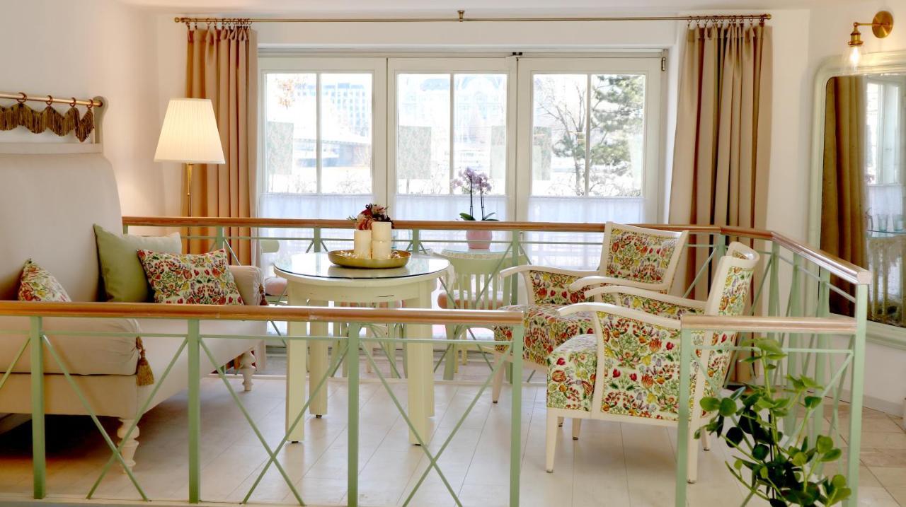 Marvelosa Apartment - Central by the Chain Bridge (Adults Only) 1