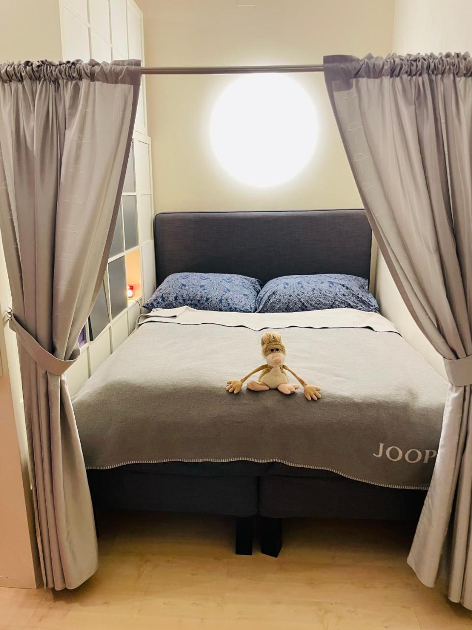 Feel at Home - Self Check in 2