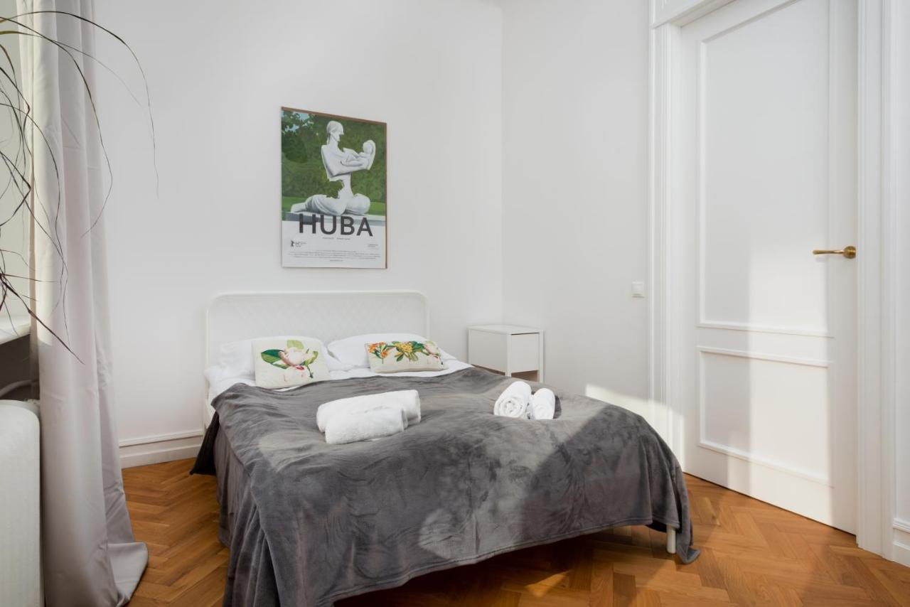 Hoza 35 by Homeprime