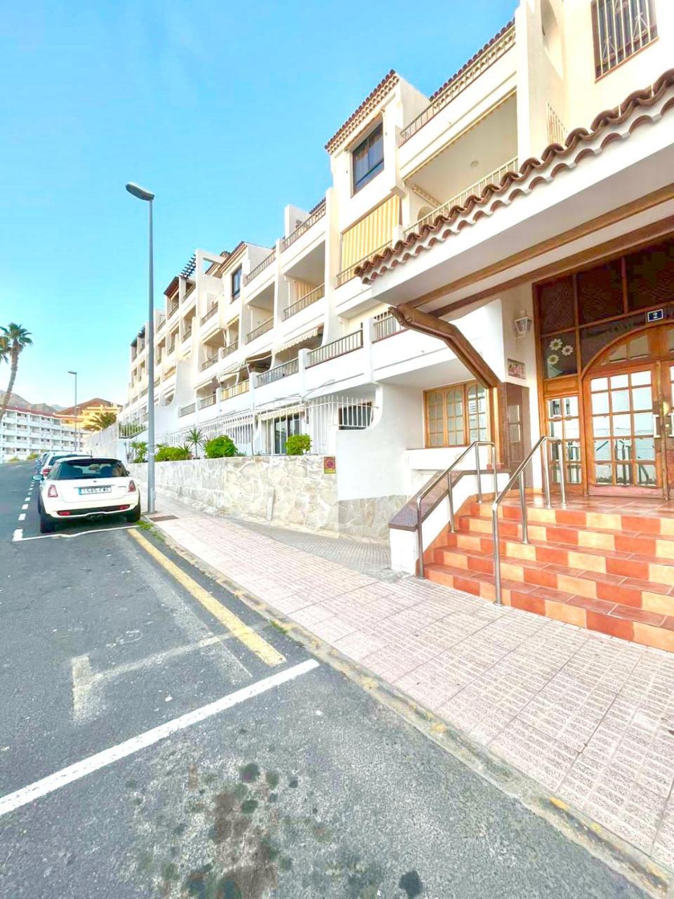 Los Cristianos 1 Bed Apartment 2
