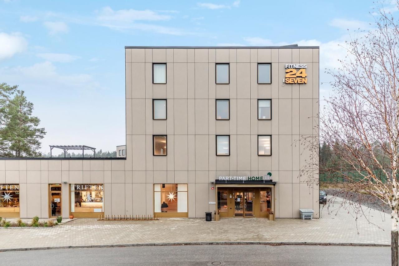 Part-Time Home Taby 1