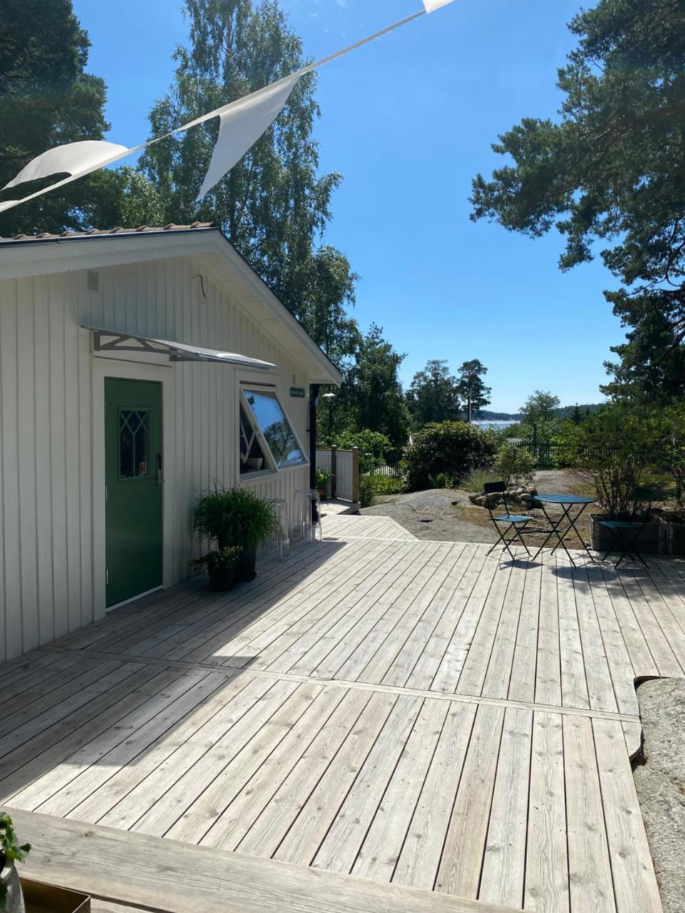 Unique Getaway, Modern Cottage And Glamping in Arsta Havsbad Stockholm, Sweden